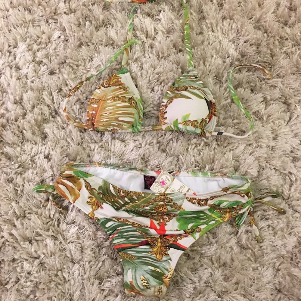 Biquíni Set Top xs bottom s. NWT (made in Brazil)